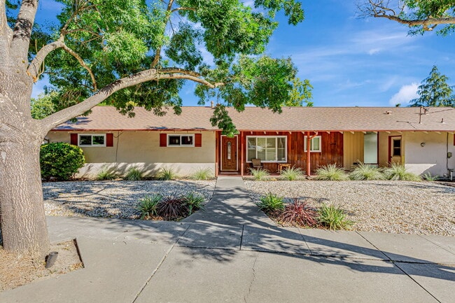 Building Photo - 2501 Linda Vista Avenue