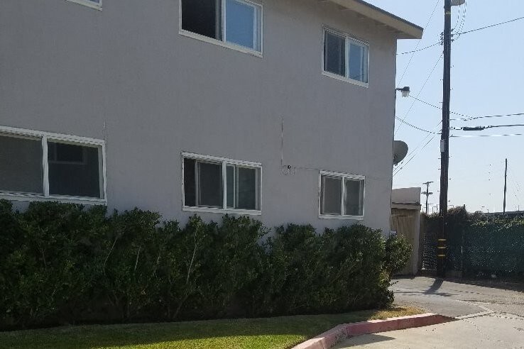 Foto principal - 9058 Reading Ave