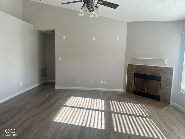 Foto del edificio - 3163 Harvest Grove Ln