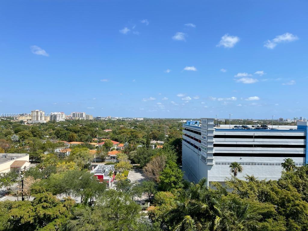 Foto principal - 3500 Coral Way