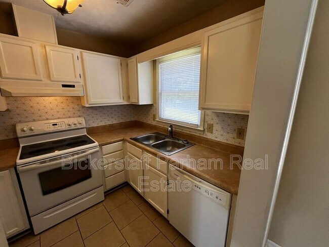 Foto del edificio - 103 Red Canyon Rd