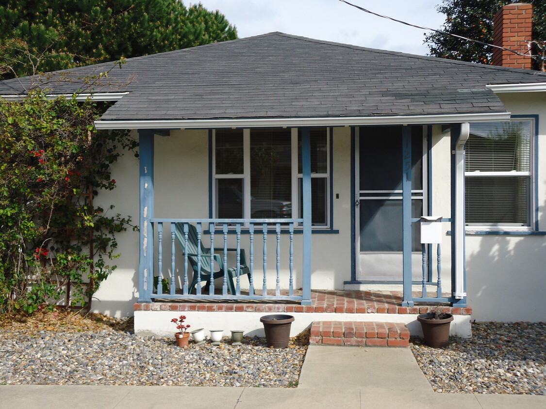 Primary Photo - Cute Monterey Home