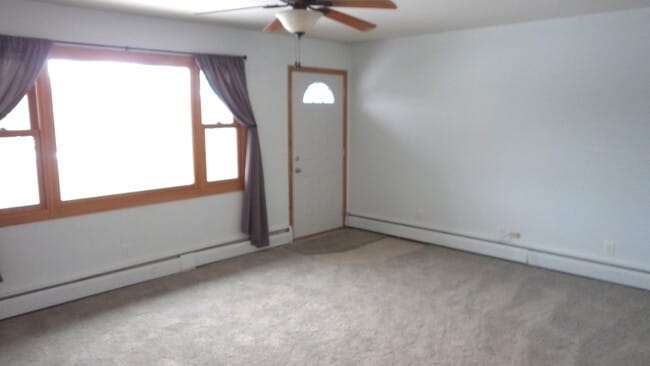 Building Photo - 9 Montana St