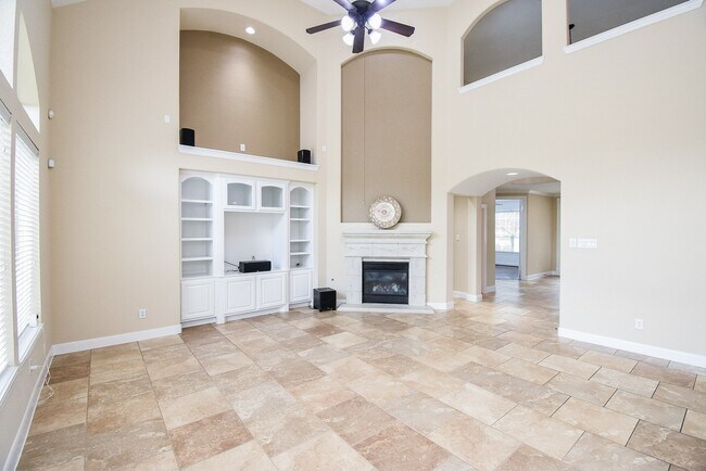 Foto del edificio - 7606 Westmoreland Dr
