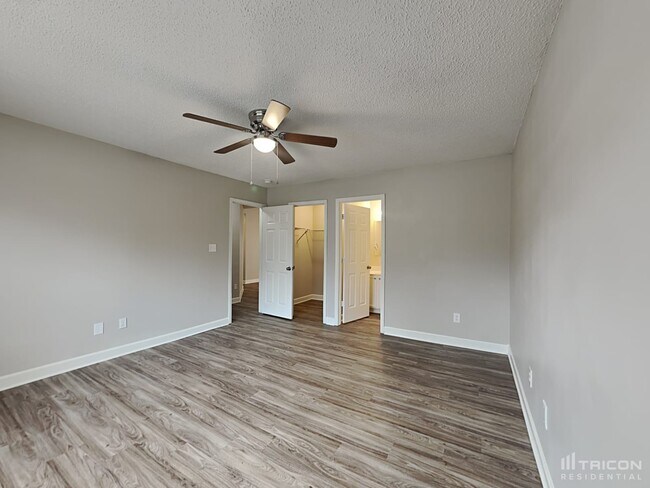 Foto del edificio - 607 Kingville Dr