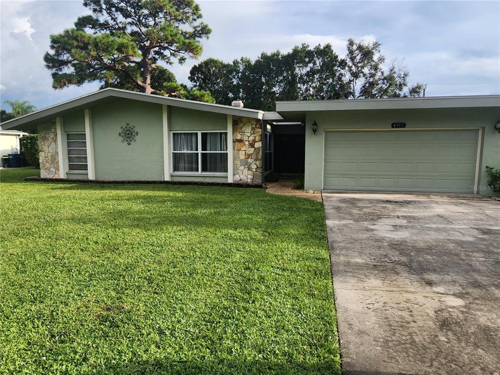 4912 W Country Club Dr, Sarasota, FL 34243 House Rental in Sarasota