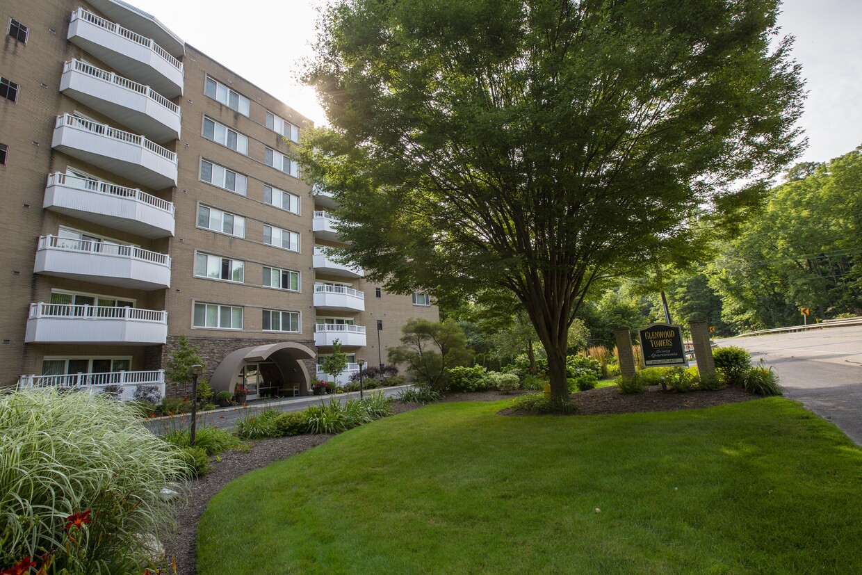 Main Entrance - Glenwood Towers