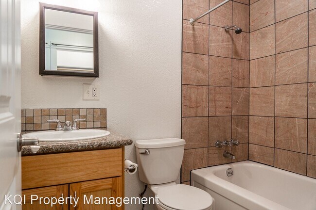 Building Photo - 3 br, 2 bath House - 1640 Broadway St SW