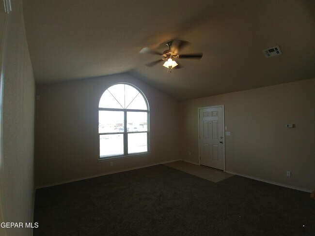 Building Photo - 14268 Narciso Dr