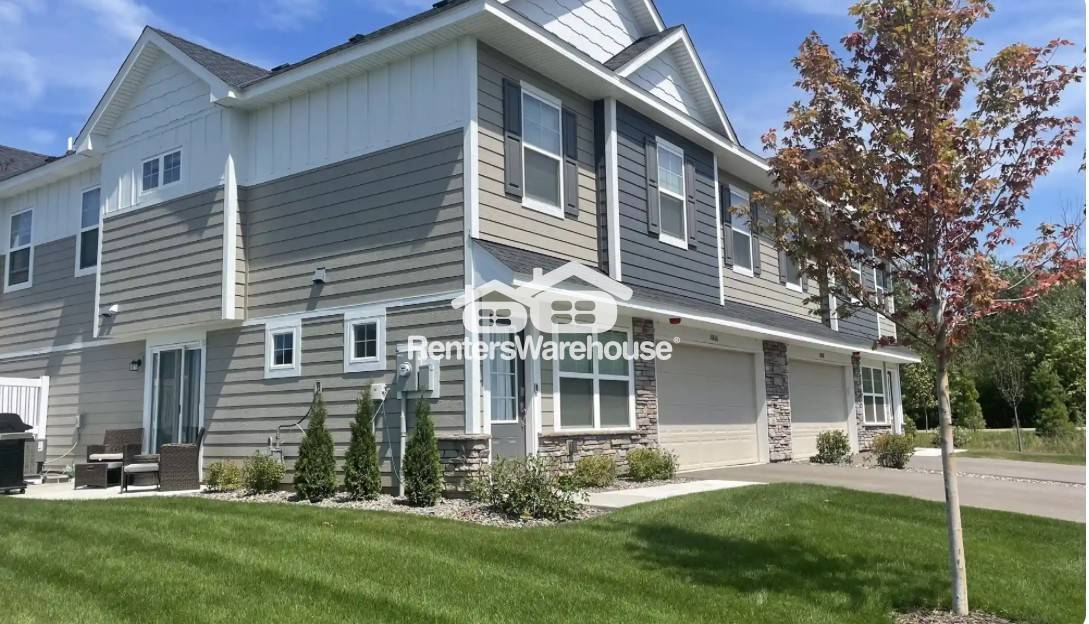 Primary Photo - 10836 Glacier Ln N
