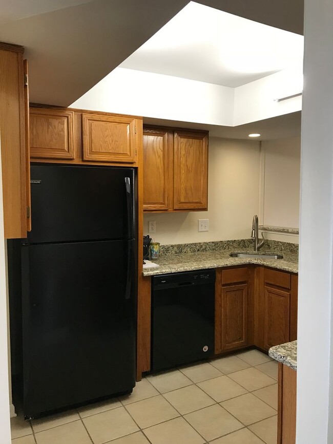 Foto del edificio - 2 bedroom, 2.5 bath townhome in Pike Creek