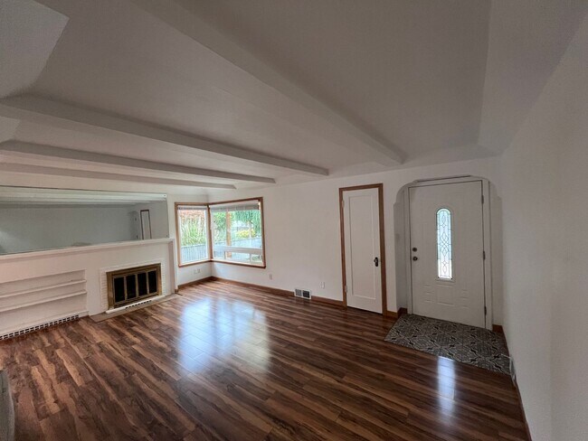 Foto del edificio - Charming Bremerton Home