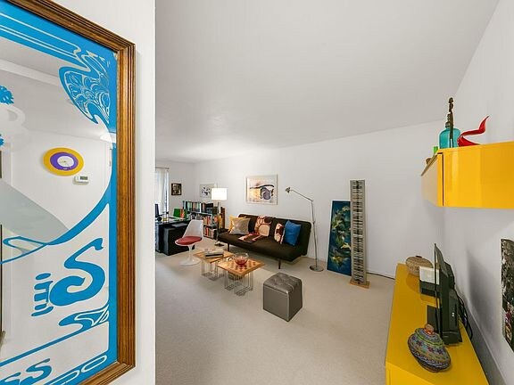 Foto del edificio - 2424 Larkspur Ln