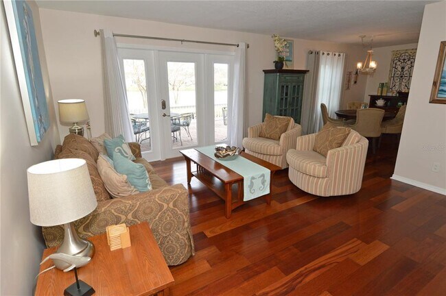 Foto del edificio - 213 Sea Horse Dr SE