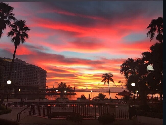 Foto del edificio - 825 Brickell Bay Dr