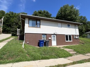 Building Photo - 1245 High Bluff St