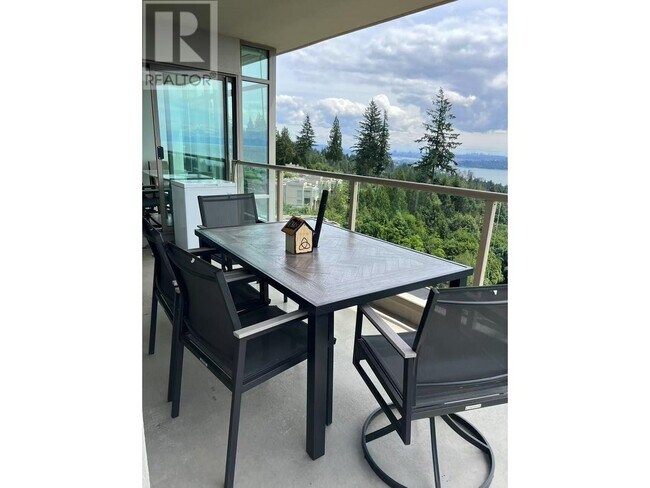 Building Photo - 3131-3131 Deer Ridge Dr