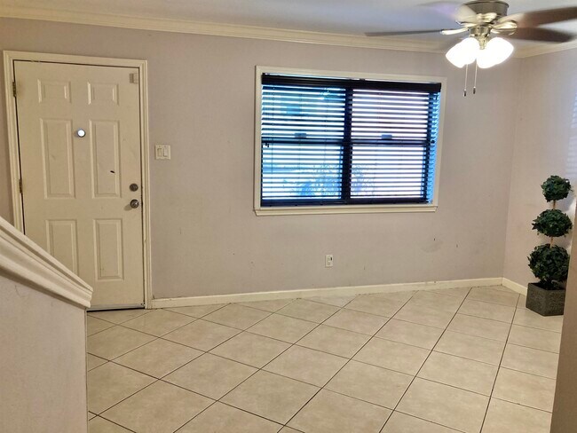 Building Photo - 8915 McPherson Rd