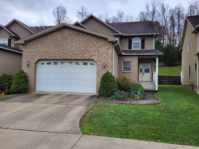 Building Photo - 113 Legacy Dr