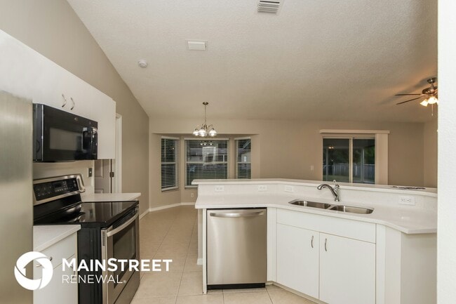 Building Photo - 453 Foxdall Ave NE