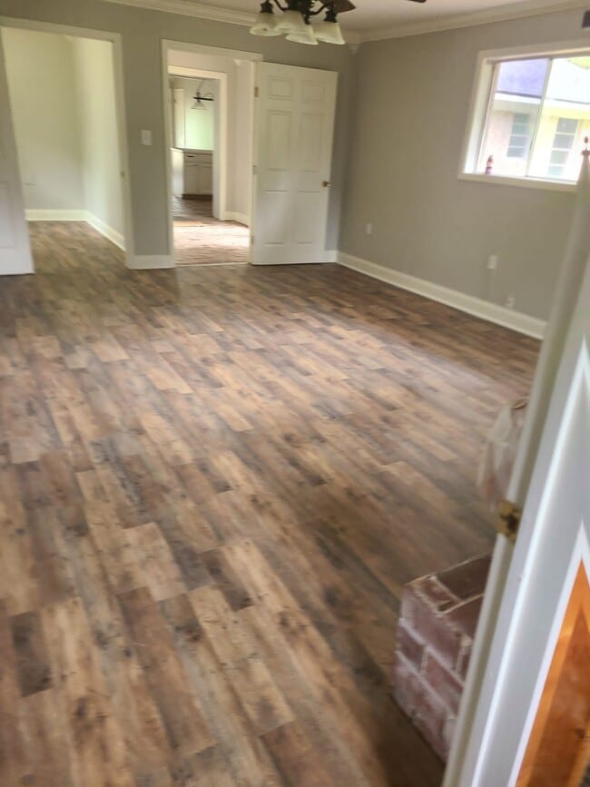 Foto del edificio - 3218 Seminole Dr