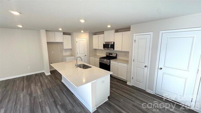 Foto del edificio - 3307 Crawford Ave