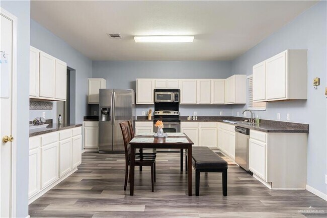 Building Photo - 4601 Water Lily Ave