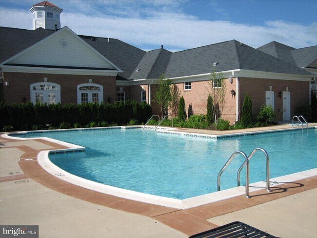 Foto del edificio - 42496 Mayflower Terrace