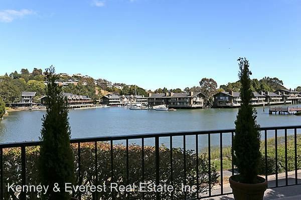 Foto principal - 21 Greenwood Bay Dr
