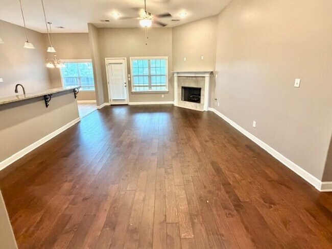 Foto del edificio - Now Leasing a 4 bedroom 3 bath home in Olive Branch