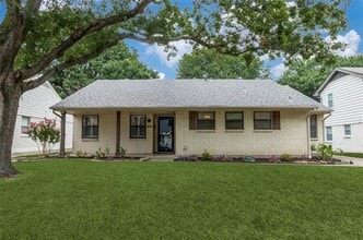 Building Photo - 10415 Mapleridge Dr