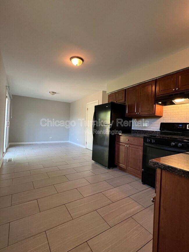 Foto del edificio - 17504 Oakwood Dr