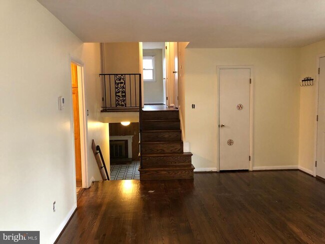 Foto del edificio - 3532 Queen Anne Dr