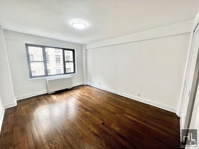 Building Photo - EAST 56 STREET