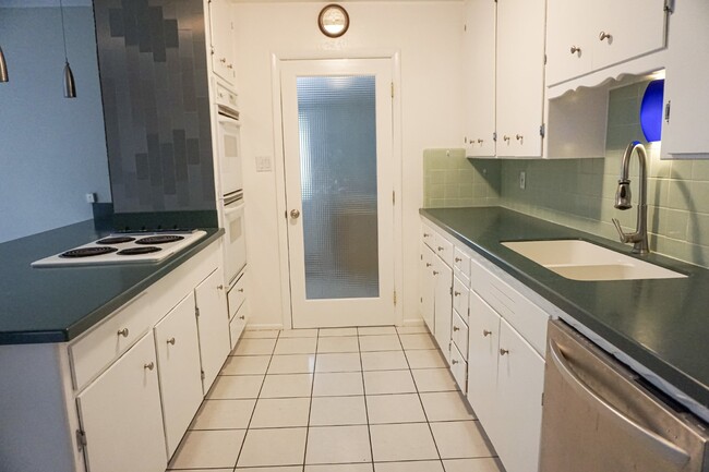 Foto del edificio - 332 E Pierce St