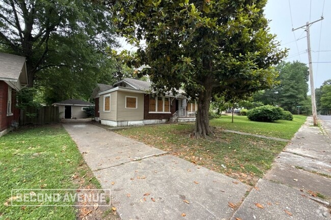 Building Photo - 3445 Carnes Ave