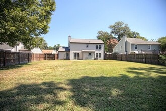 Building Photo - 219 Springdale Way