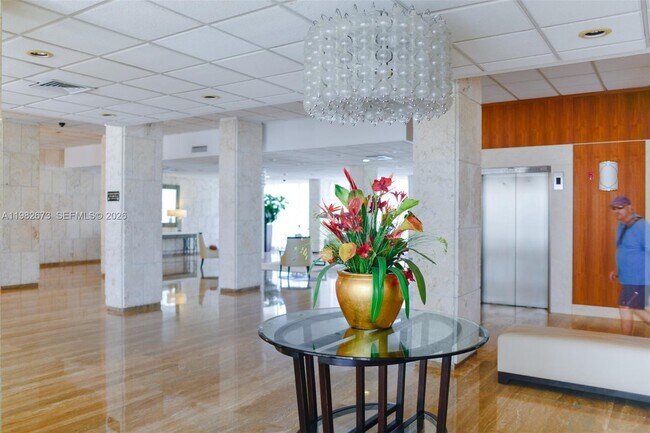 Building Photo - 1985 S Ocean Dr