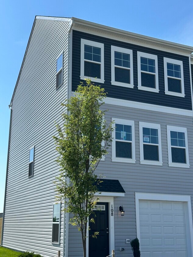 Foto principal - 108 Bamboo Shoot Ln