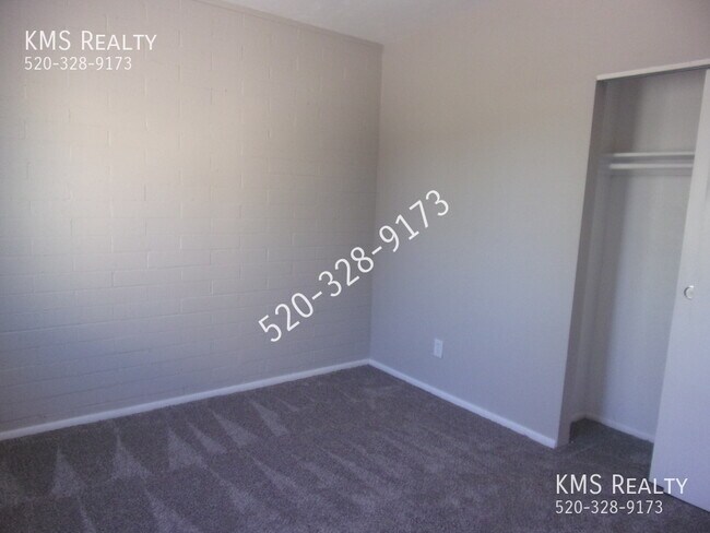 Building Photo - 2830 N Fontana Ave