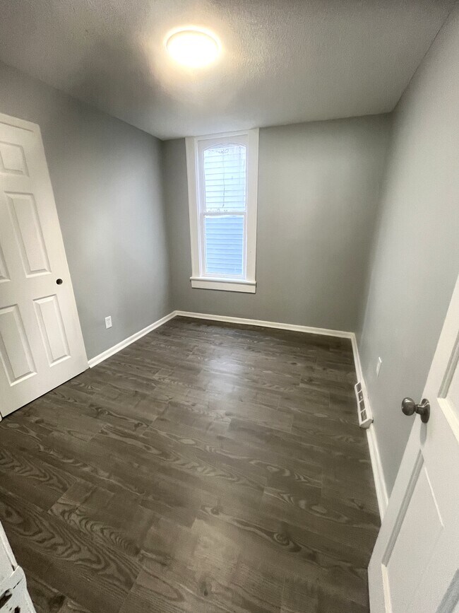 Foto del edificio - 417 W 17th St