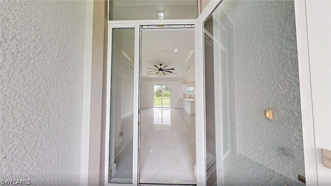 Foto del edificio - 6050 Stratton Rd