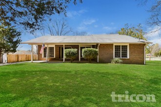 Building Photo - 5750 Westside Rd