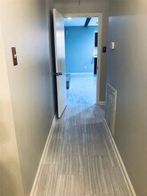 Building Photo - 3110 Springhill Dr