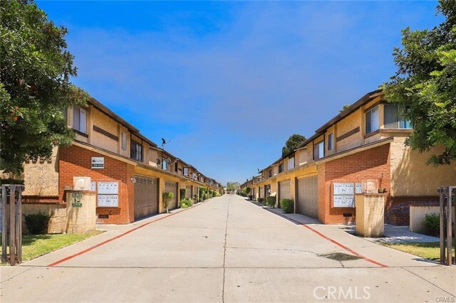 Building Photo - 2652 Potrero Ave