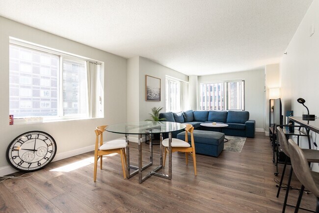 Foto del edificio - 8-10 Museum Way