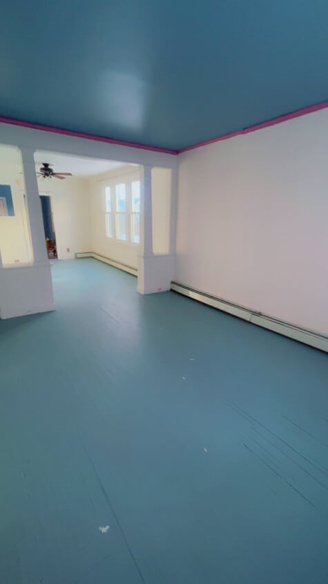 Foto principal - 157 Locust St