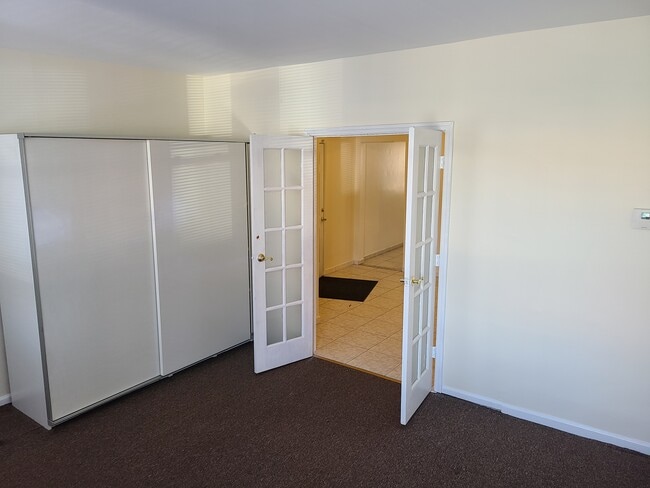 Building Photo - 197 27th Ave