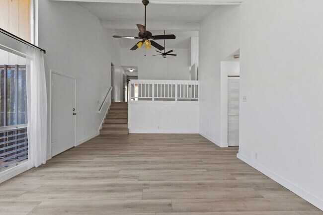 Foto del edificio - Kilihe Way Multi-Generational Home