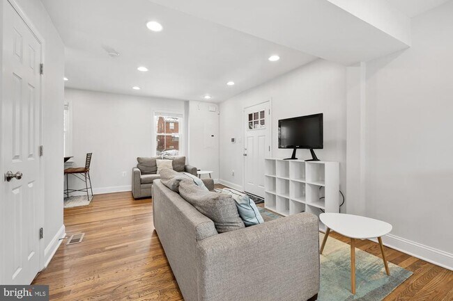 Foto del edificio - 5027 11th St NE